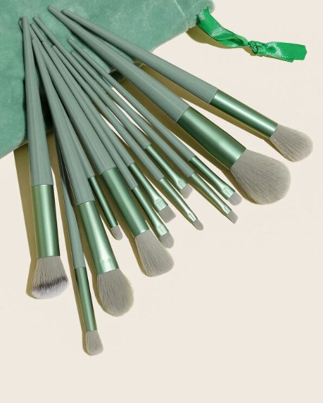 13 PCS Makeup Brushes Set Eye Shadow Foundation BB Cream Concealer Women Cosmetic Brush Eyeshadow Blush Powder Blending Beauty Soft Comprehensive Make