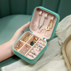 Hot PU Leather Velvet Jewelry ring necklace earring makeup storage packaging box with logo portable travel jewelry case