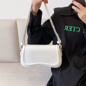 Premium texture niche crossbody bag female 2023 summer new tide hundreds of fashion shoulder armpit small square bag