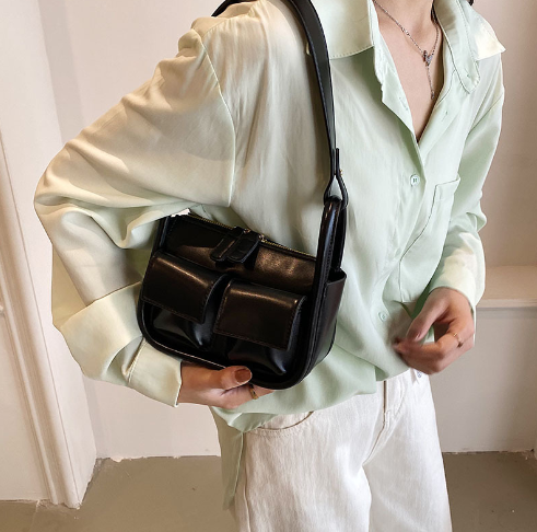 Korean version of the simple armpit small bag female 2023 spring new casual niche small square bag fashion hundred shoulder bag