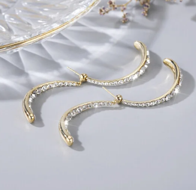 Cross Curved Earrings