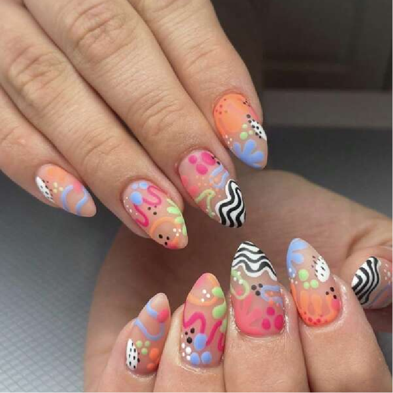 Get Glamorous With 24pcs Short Almond Striped Full Cover Fake Nail Set