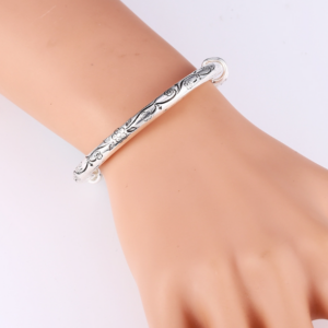 Boho Retro Vintage Silver Bracelet Women’s Classic Handmade Tibetan Silver Carved Plum Blossom Cuff Bracelet