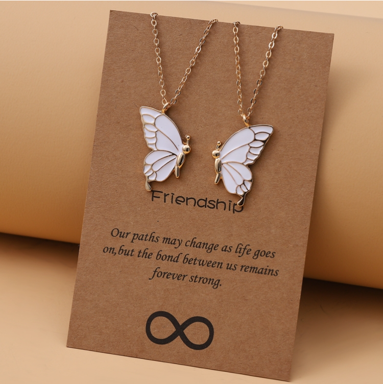 Mother-daughter love between sisters, alloy dripping oil butterfly necklace, clavicle chain (gold)