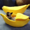 Banana pet bed