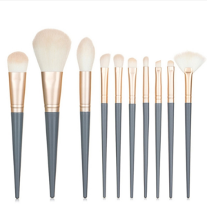 Sold in a set of 10 beauty brushes, milk blue non-shedding makeup brush set, soft bristles for beginners