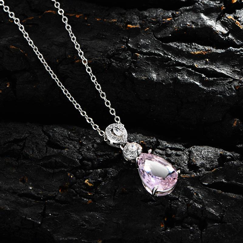 Pink drop diamond pendant diamond clavicle chain