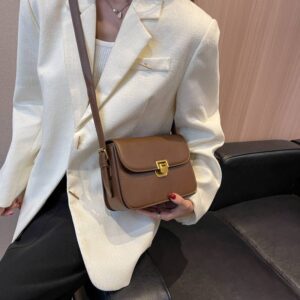 High-end bag women’s 2023 new spring fashion simple retro shoulder bag all-match explosive crossbody small square bag