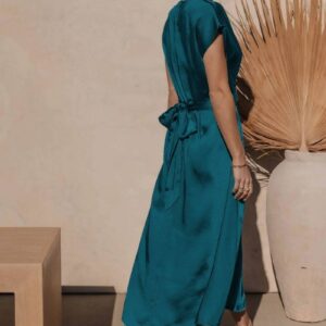 Factory direct summer hot sale women’s dress with high-grade sense of satin sleeveless dress temperament elegant light evening dress