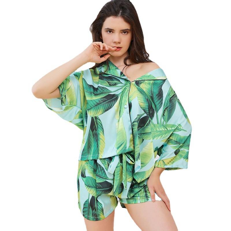 2023 summer new ice silk pajamas women's thin short-sleeved shorts two-piece suit Douyin net red live home service