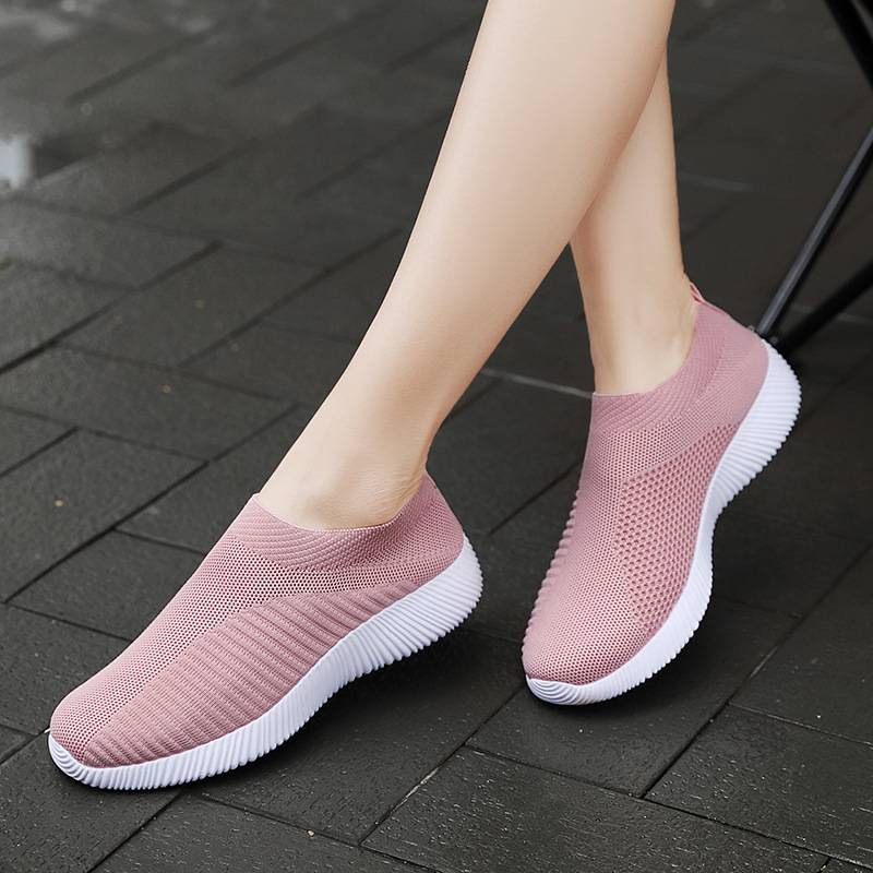 2023 cross-border best-selling elastic socks shoes flat-bottomed sports casual lightweight fly-knit slip-on women's shoes