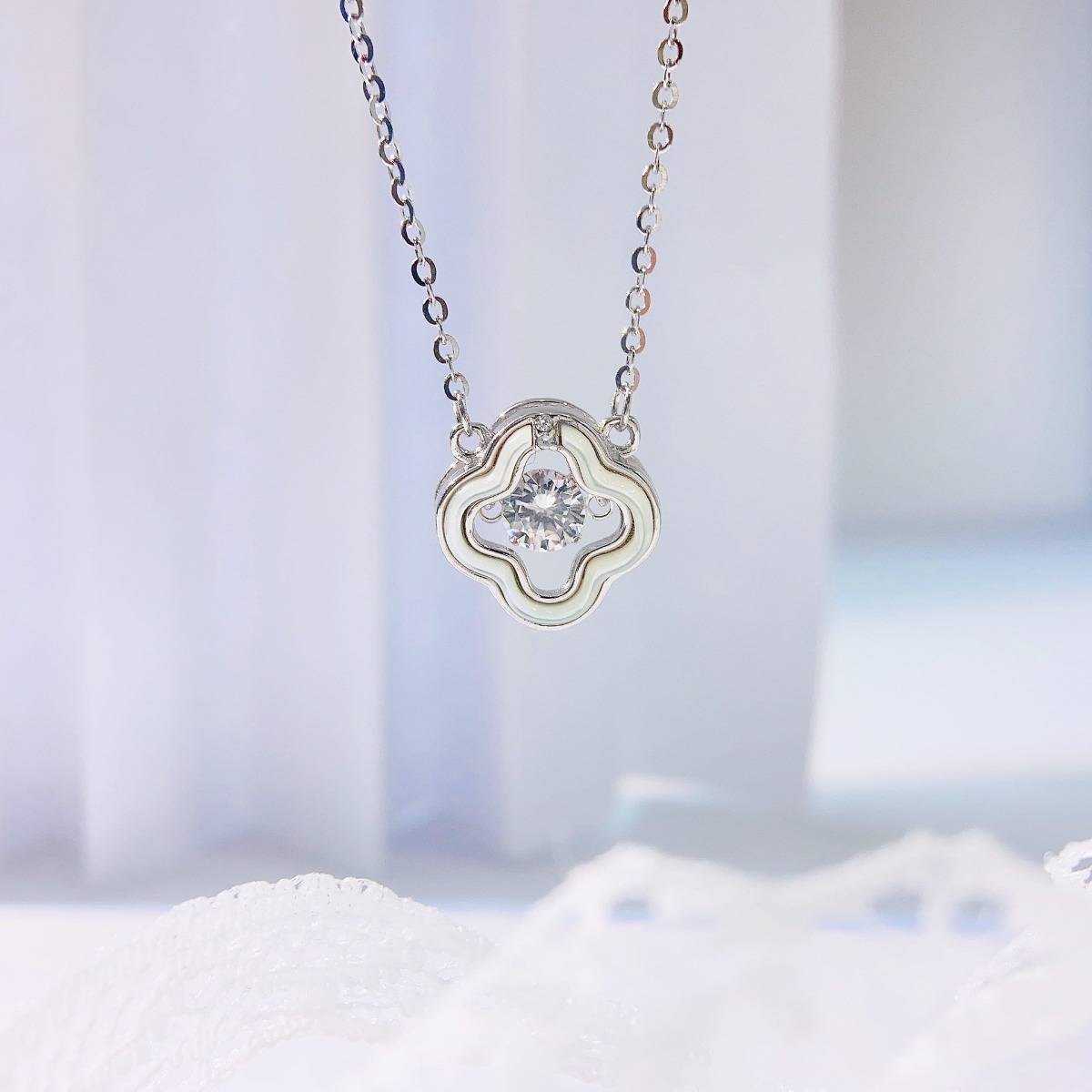 Four-leaf clover S925 sterling silver necklace