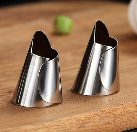 50 PCS Creative Stainless Steel Finger Guard Multifunctional Shelling Tool
