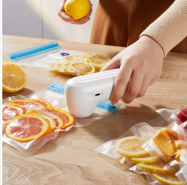 Youpin Jingchu electric vacuum machine + free fresh-keeping bag trial pack