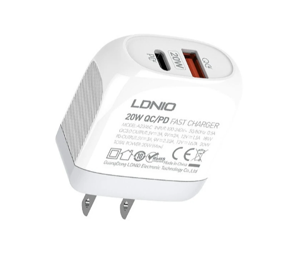 LDNIO 32W 3-Port USB PD Charger 2USB-A+USB-C PD QC3.0 Fast Charging Wall Charger Adapter EU Plug with 1M USB-A/Type-C to Type-C Cable
