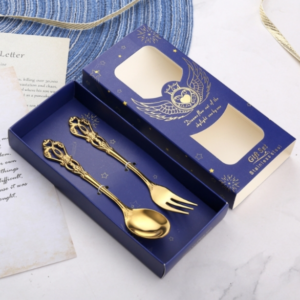 2 pieces/box Retro Hollow Embossed Dessert Spoon and Fork Set Carved Tableware Gift Box