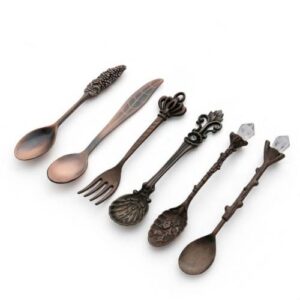 6pcs / Set Vintage Mini Coffee Spoons Suit Royal Style Metal Carved Coffee Fruit Cutler Dessert Flatware Kitchen Tools Red Bronze